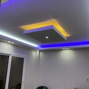 Rehab 2- Modern one bedroom with garden
