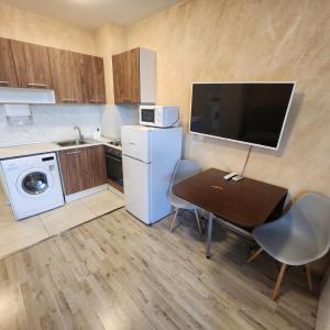 Colonel apartment 944