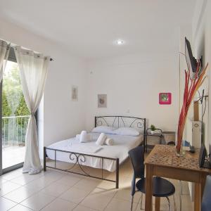 Glyfada Cozy Studio, WiFi, AC