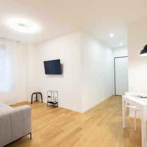 Just Urban Stays - Design Apartment in the Heart of Bologna