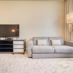 Heavenly Studio at The Palm Tower Palm Jumeirah by Deluxe Holiday Homes