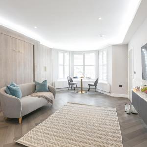 Cozy Elegant Studio in Nevern Square