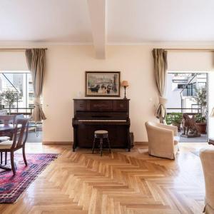 All time Classic: Pianist's 5th FL Apt @ Acropolis