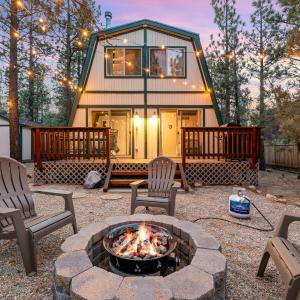 Big Bear Den - Great cabin far enough from town to getaway and fully fenced yard with firepit