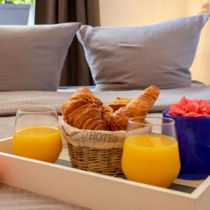 BEAUTIFUL apartment , beach 3 min walk , free parking, near Negresco