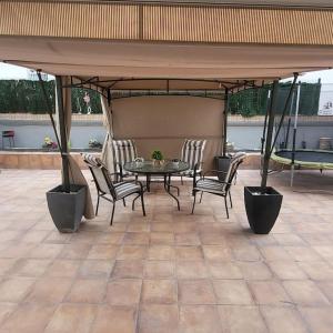 Precioso apartamento reformado con terraza, 4 habs