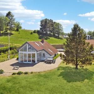Nice Home In Børkop With Sauna