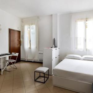 White Leaves Studio by Wonderful Italy