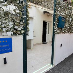 Center Apartment with Terrace and Free Parking