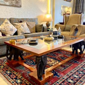 Elegant duplex with pool frontAUC