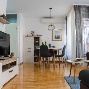 Flexible SelfCheckIns 52 - Zagreb - Parking - Loggia
