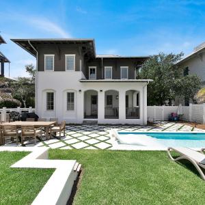 Casa del Mar
