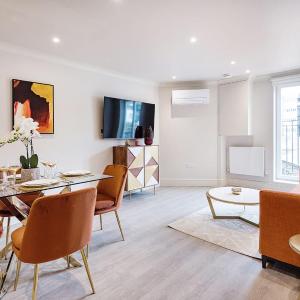 Marble Arch Suite 6