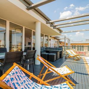 Luxury Apartment with balcony in Downtown