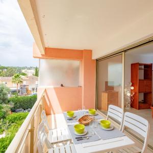 Apartment Les Terres Marines-2 by Interhome