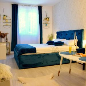 Del mar apartment, two bedrooms, beachfront