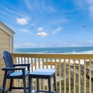 Sea Cliff B-2 by Pristine Properties Vacation Rentals