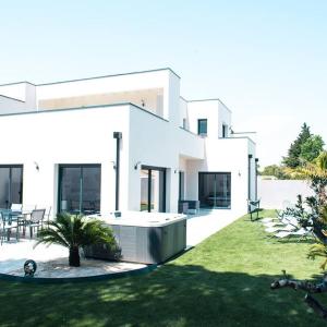 Villa Honoré bord mer/ jacuzzi