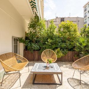 Peaceful Haven, Terrace in Nice