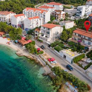 Apartments by the sea Arbanija, Ciovo - 16117