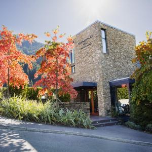 Queenstown Park Boutique Hotel