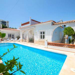 Holiday Home Alan by Interhome