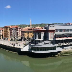 Old Town & River (Casco Viejo Bilbao) E-BI 1138