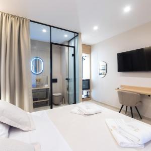 Tonio Rooms
