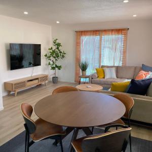 2nd Floor, 2 Bedroom Condo, Sleeps 6