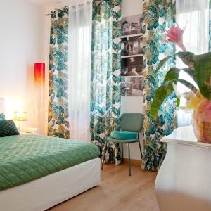 ARENA D'INTORNO LUXURY e SUITES