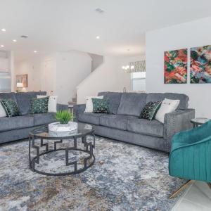 8989 Amelia Downs