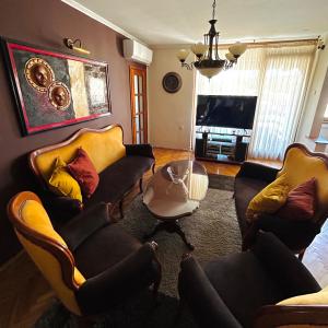 Baroque-style apartment