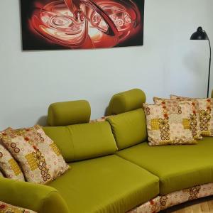 Apartament 3 camere, doua bai integral pentru familie sau grup