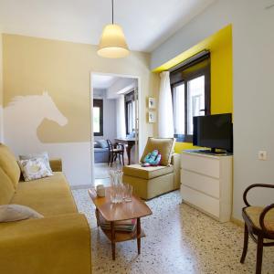 Live in Athens, PSYRRI Meet Me Here Apartments