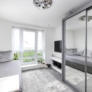 JOIVY Elegant Flat with Balcony