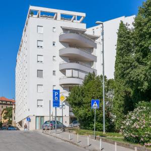 Apartments with WiFi Split - 21385