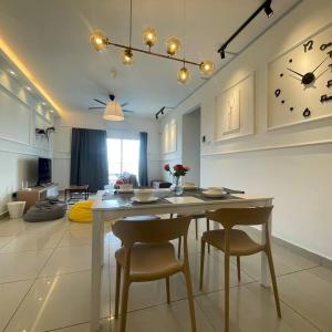 10Pax 4 Room Hidden Gem Sri Petaling 3 min Bukit Jalil Stadium