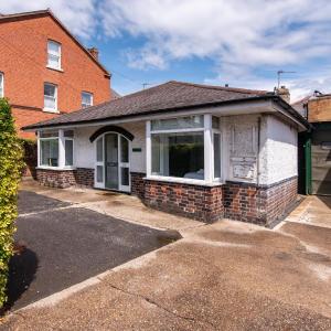 Gertrude House - Spacious 3BR Bungalow in Nottingham