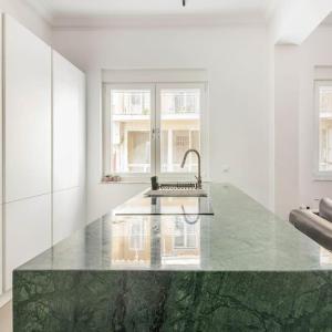 3 bedroom New Modern Flat in the heart of Athens