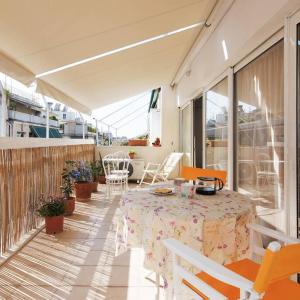 Evanthia's 2-SPACIOUS, CENTRAL, 2BDR APART,+BALCONY