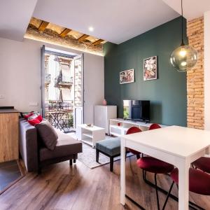 Serene Apartment with a Relaxing Atmosphere