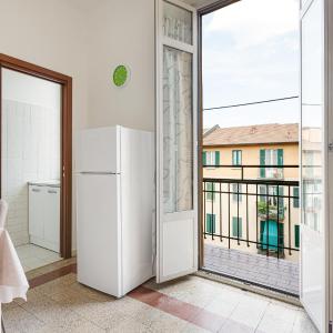 GuestHost - Ca' Granda M5 Bright Apartment