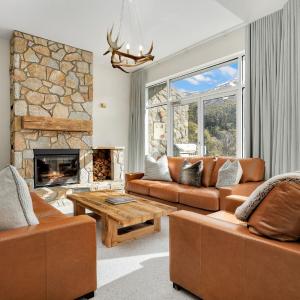 Eagle Oak Chalet
