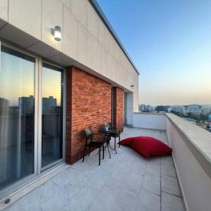 Thyamis Apartment