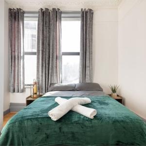 2A - Bright & Airy 2 Bed Flat - 20 Mins to Central