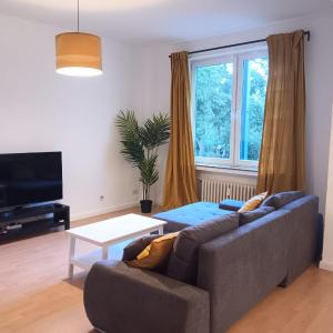 Spacious 70sqm apt in popular location