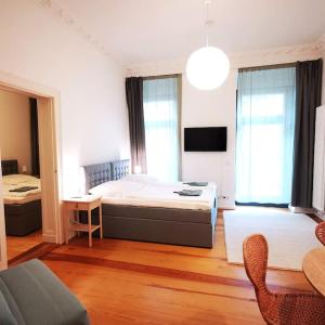 LANG Li by ROCKCHAIR Apartments l SUPERHOST Status l 2 Bedrooms Boxspringbeds in City Center - Cozy Family & Business Flair welcomes you!