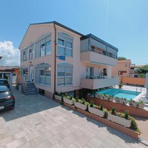 Villa Slavica