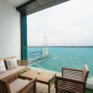 Serviced 2 bedroom with beach access
