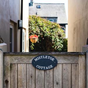 Mistletoe Cottage